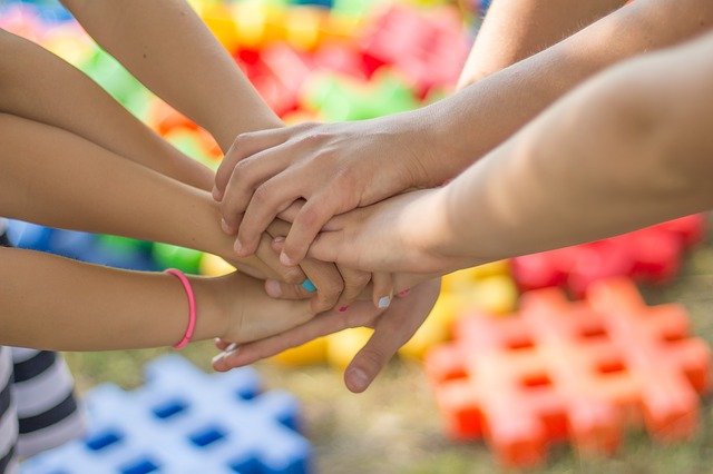 reach out for red